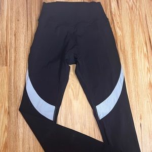 Buffbunny GUC, xsmall leggings, frozen collection , energy fabric